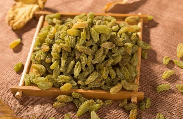 تصویر 2 از قیمت کشمش سبز کارتونی + خرید باور نکردنی